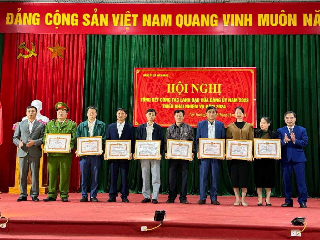 Đảng bộ xã Nội Hoàng đã tổ chức hội nghị tổng kết công tác lãnh đạo của Đảng uỷ năm 2023